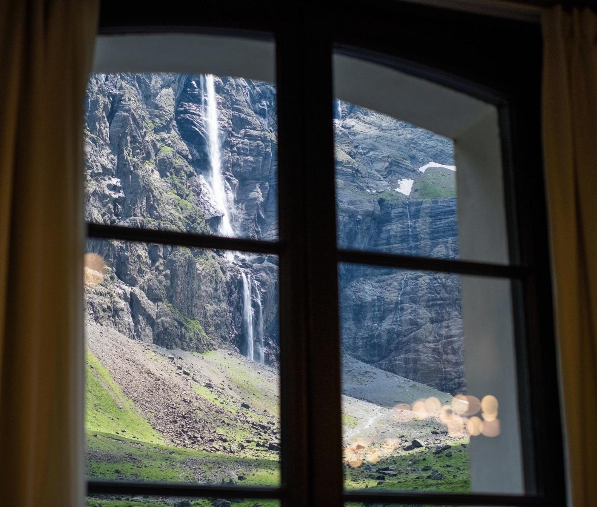 Hotel Du Cirque Et De La Cascade Gavarnie Exterior photo